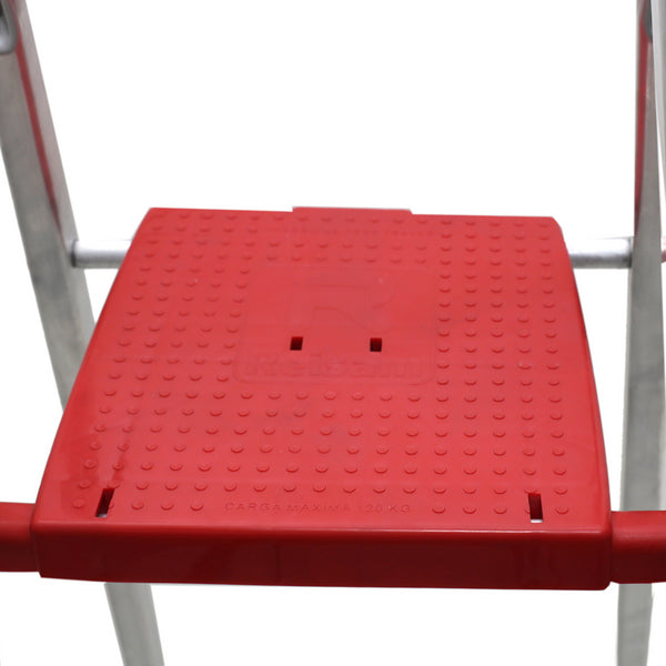 Escada de Alumínio 3 Degraus 1,08m 120kg – Reisam